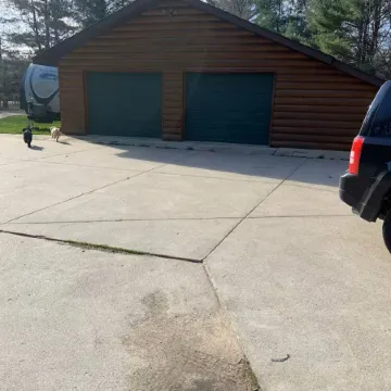 Charming 3-bedroom cabin with AC and WiFi in Neillsville