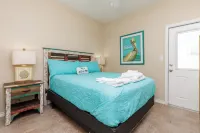 Fun 2 Bedroom Pets Pool Sleeps 6 - Boutique