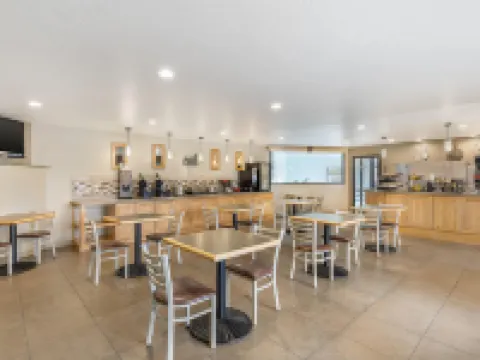 Best Western Plus Great Northern Inn Hotels in Havre