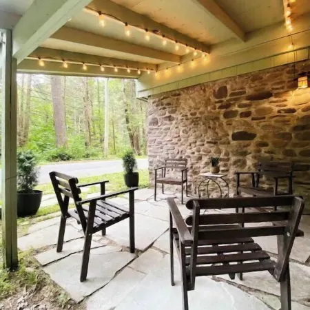 Never Lonesome Woodland Valley: Cozy 2bd Cottage!