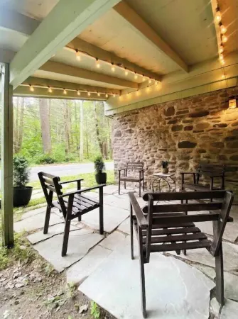 Never Lonesome Woodland Valley: Cozy 2bd Cottage!