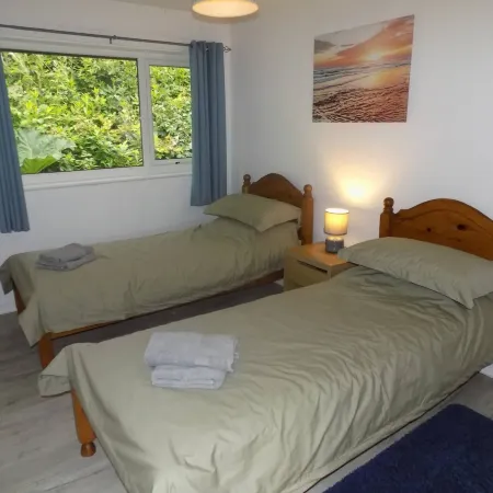 Cosy Cabin Retreat in Ilfracombe, North Devon
