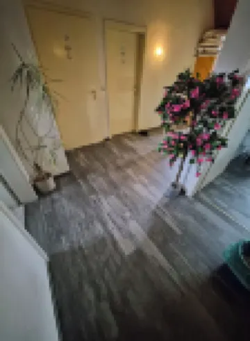 克羅恩膳宿公寓