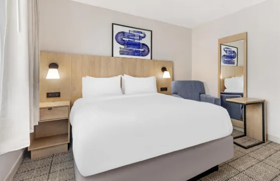 伯靈頓波士頓索尼斯塔簡單套房酒店