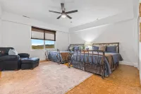 Browns Canyon Lodge - with an Indoor Hot Tub and Game Room-