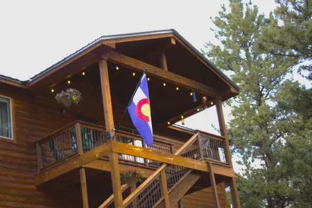 Quiet 3 bedroom home in a secluded neighborhood, minutes away from downtown LC.