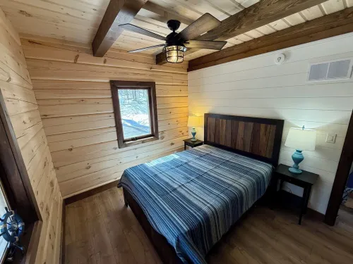 Luxury Muskoka River Log Cabin