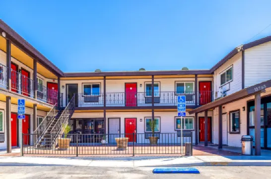 Hotel Avenida Victorville I 15 Hotels in Victorville