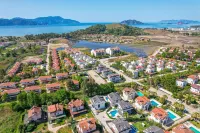 Fethiye, Calis Area, 750 MT from the Beach, 4 Bedroom Villa with Private Pool Hotel a Kesikkapı