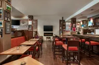 Hilton Garden Inn Saskatoon Downtown - bar