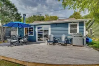 Lakefront Wisconsin Escape w/ Boat Dock & Kayaks! - Homestays