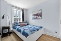 Historic 2 bedroom central down town location near waterfront - #3