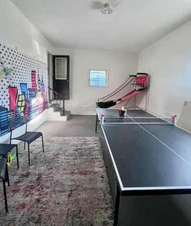 New Modern Ranch Close to it All