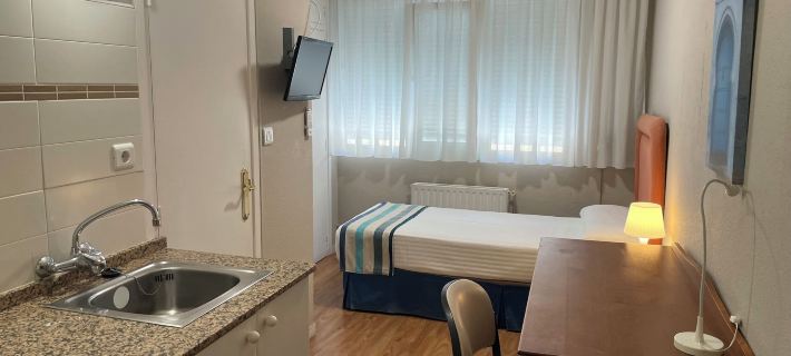 Estudios Aránzazu Hotels in Santander
