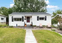 Charming 1BR Near Historic Downtown Edwardsville & SIUE