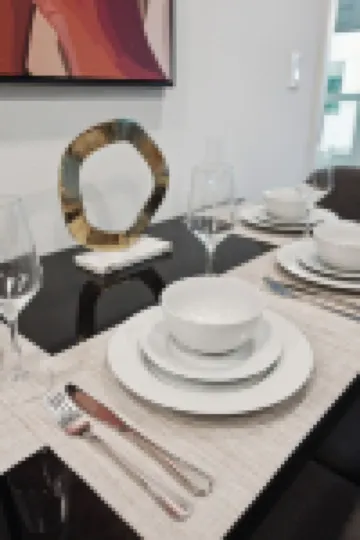 Modern 1bdr Getaway w/pool, free parking, gym