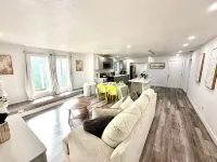 Spacious 4-bedroom house in fantastic Santa Clara with long driveway