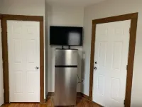 1 mile from Strong URMC, Downtown Rochester Micro Studio Tiny House Apartment