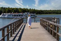 Cozy vacation apartment "Claire" directly at the harbor of Rheinsberg Hotels in Rheinsberg