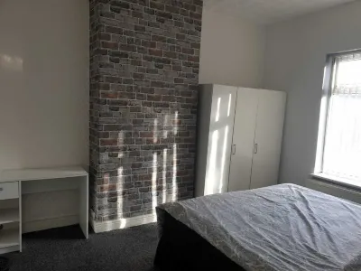 House Share Fallowfield Hotels in Fallowfield