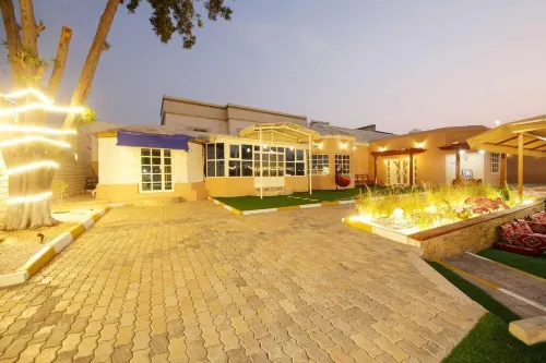 Charming 3-bedroom farmhouse in fabulous Ras Al-Khaimah with AC, WiFi