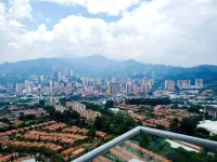 PENTHOUSE 40 Floor to enjoy the VIEW OF THE CITY! Awesome huge apartment 127 sm Hotels in Itagui