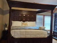 Vacation, Wedding, Retreat & Family Gathering, Spa and Theater rooms - Sleeps 30 Hotels in Meriwether County
