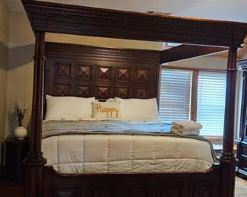 Vacation, Wedding, Retreat & Family Gathering, Spa and Theater rooms - Sleeps 30 Hotels in Meriwether County