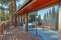 House + Studio: Near Skiing, Beaches, and Downtown- Sleeps 10-13