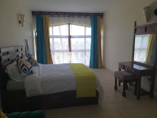 Beachfront studio apartment in a diani beach area with a 180 degree ocean views. Hotel a Kwale