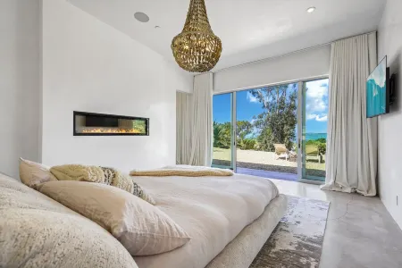 Gorgeous Architectural Malibu Ocean and Mountain View estate. Newly Built.