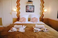 *Maison Castor* Balneo, pool and billiards! 10 minutes from the ocean!