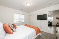 Updated country home sleeps 8 firepit mountain view close to Hyrum Reservoir