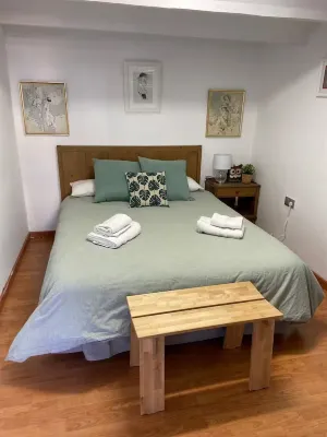 Charming old town house steps from the beach Hotel in zona Playa de Ponent