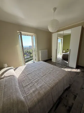 Katia House - Apartment the Lilies Отели в г. Кастельнуово-Кальчеа