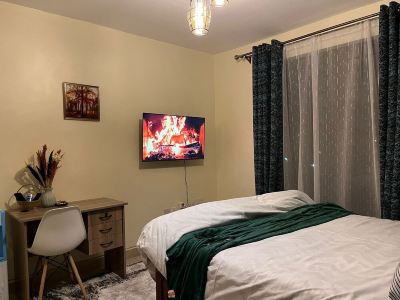 *Luxurious Studio Apt with dedicated work space near JKIA in Syokimau, Nairobi*
