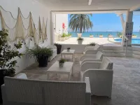 Calafell beachfront apartment with swimming pool Hotels in Calafell