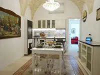 Heart of Puglia - Design Apartment in Puglia with 2 bedrooms Hotel a Putignano