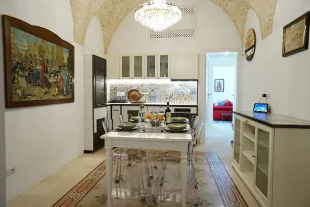 Heart of Puglia - Design Apartment in Puglia with 2 bedrooms Отели в г. Putignano
