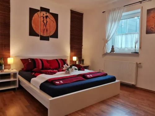 105sqm basement apartment with high-w. Fully equipped, center Homberg Ohm, sauna+fitness -  Privatzimmer