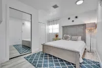 Charming 2-bedroom apartment in lovely DeBary with AC, WiFi Hotels in DeBary