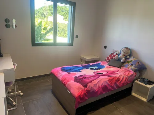 Villa with private pool in a quiet location 10 min from Avignon