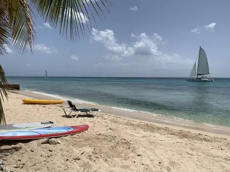 Beachfront Bliss - Stunning 3-Bedroom Villa on Barbados’ West Coast