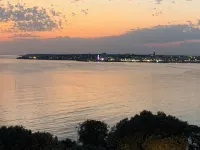 RARE DOUBLE SEA VIEW crossing: 180° bay of ROYAN and 180° on St Georges Hôtels à proximité de : Cinéma Le Relais
