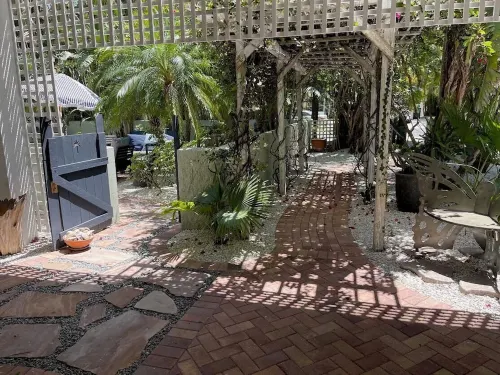 Duplex Heated Pool Walk to Beach