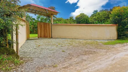 Chalet - private farm ideal for families near the Coffee Park Eje Cafetero