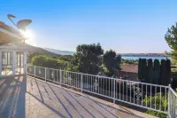 180° Lakeview 5B/3B Gameroom, Boat/RV Parking FastWifi, Beautiful Views, Family Hotels in Lakeland Village