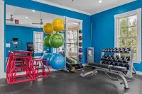 Pool • Gym • BBQ Grill • LUX • Near ZOO • Aquarium