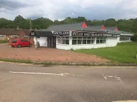 Double room in a  Bungalow next to the new Sawtry Services