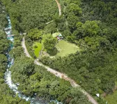 Cabaña rodeada de ríos y arboles. Somos el complemento de tu descanso